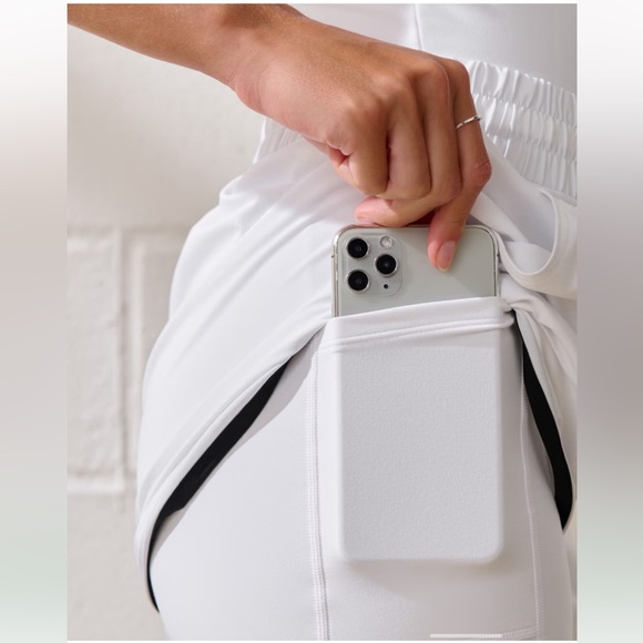 Abercrombie YPB sculptLUX Hybrid Onesie - White, Size Medium, NWT - Picture 3 of 8